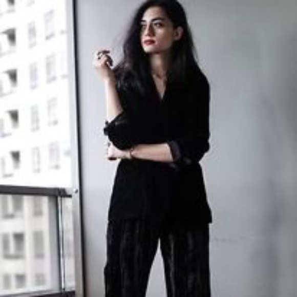 Zara Jackets & Blazers -   Nwt Zara velvet blazer L